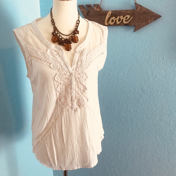 Tops - American Eagle Blouse⭐️